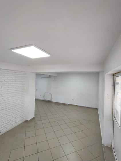 Spațiu comercial, de 65 mp, în Exterior Vest