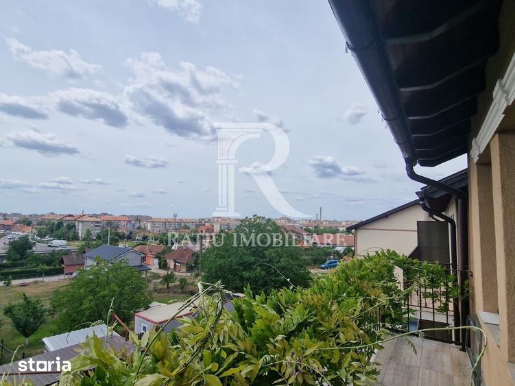 Apartament cu 3 camere decomandat în Oncea