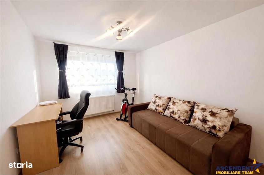 Apartament cu 3 camere decomandat, mobilat în Tractorul — fotografia 3