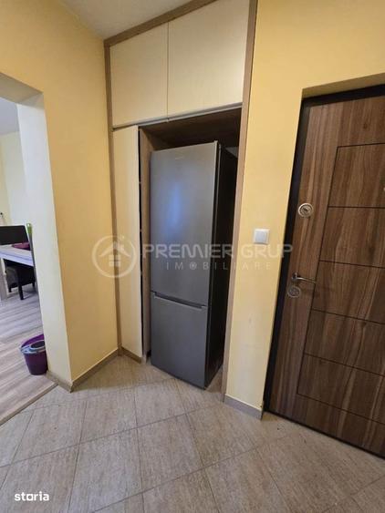 Apartament cu 2 camere semidecomandat în Podu Roș