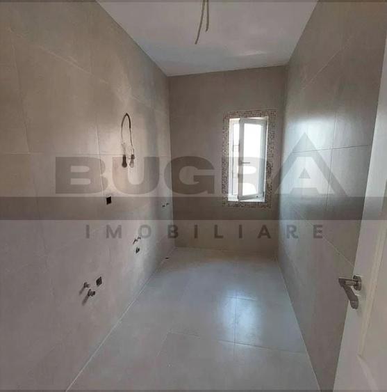 Apartament cu 3 camere semidecomandat în Baciu