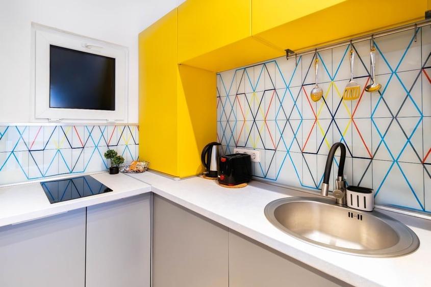 Apartament cu 2 camere semidecomandat în P-ța Romană