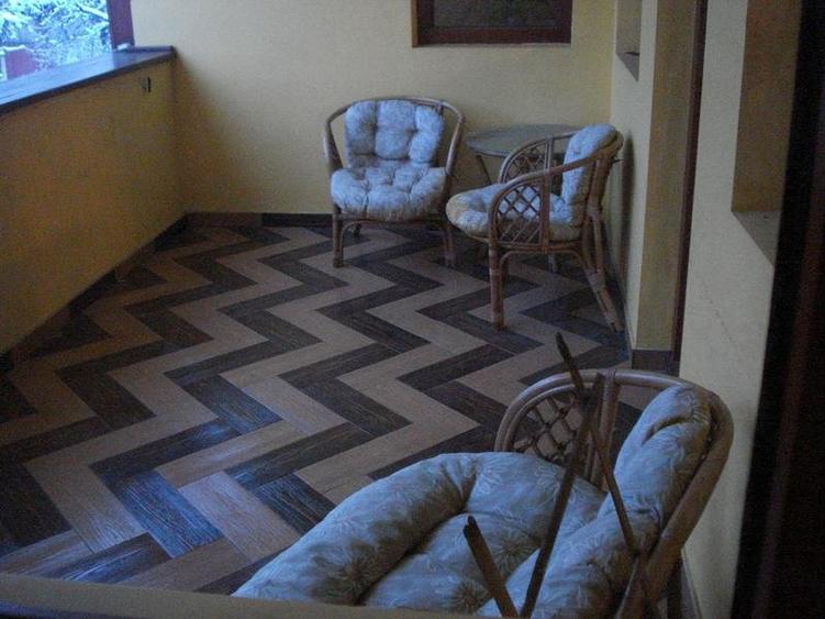 Casă individuală cu 9 camere cu Piscina în Central