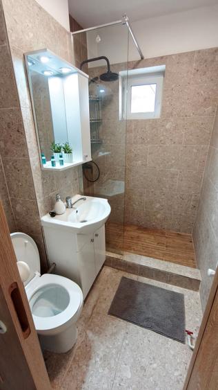 Apartament cu 3 camere semidecomandat în Mănăștur