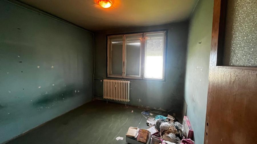 Apartament cu 3 camere semidecomandat în Drumul Taberei