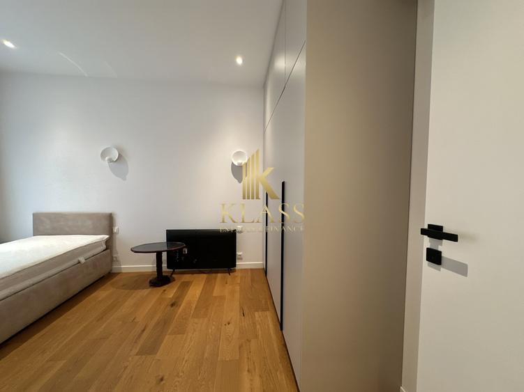 Apartament cu 3 camere semidecomandat în Cotroceni