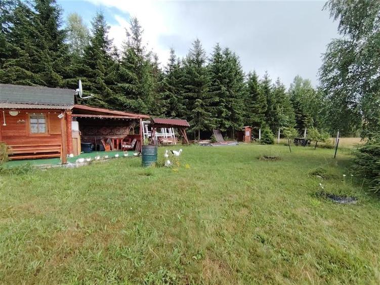 Casă individuală cu 2 camere cu Teren 800 Mp în Ghiduț
