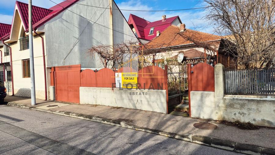 Casă individuală cu 3 camere cu Canalizare în Ultracentral