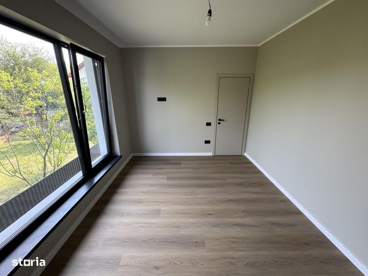 Casă cu 4 camere în Miroslava