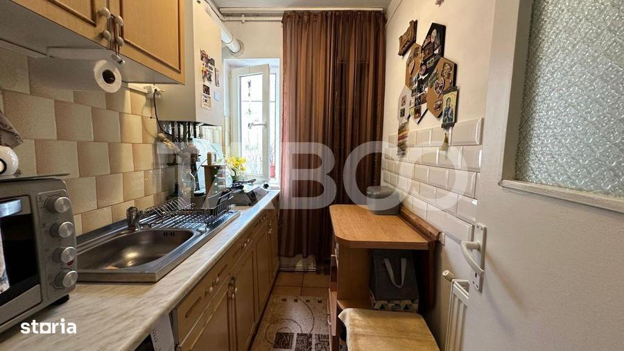 Apartament cu 2 camere nedecomandat, mobilat în Mihai Viteazul