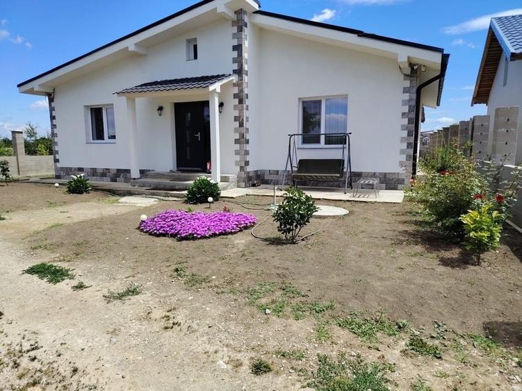 Casă cu 4 camere în Fughiu