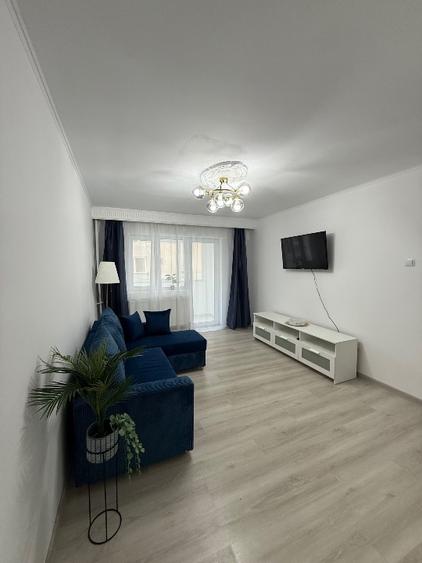 Apartament cu 3 camere, mobilat în Ultracentral