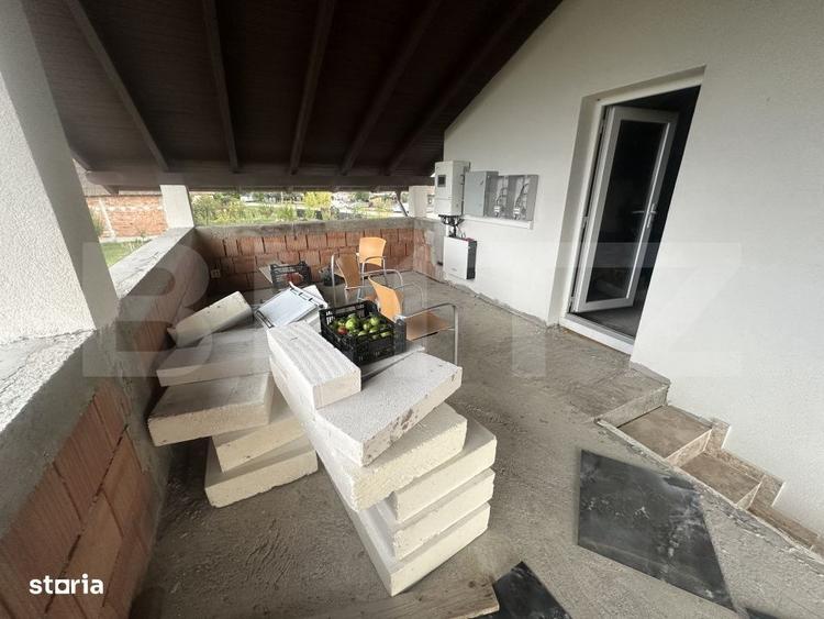 Casă cu 3 camere cu Teren 3600 Mp în Central