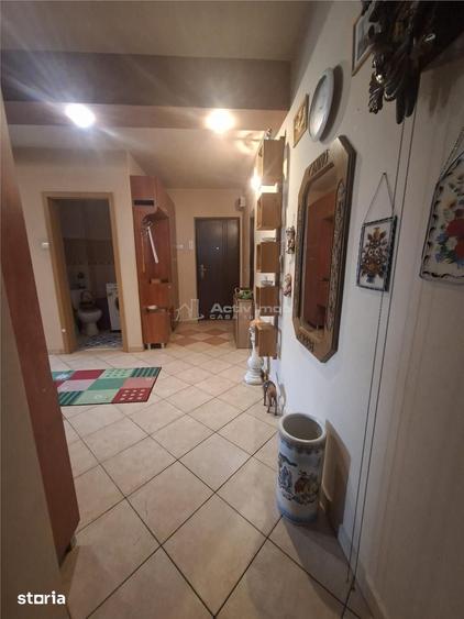 Apartament cu 3 camere decomandat în Ștrand