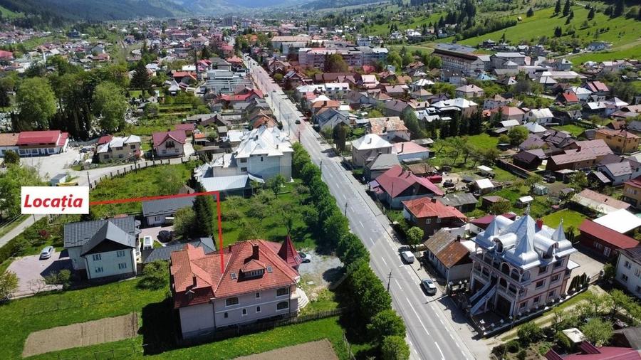 Casă individuală cu 18 camere cu Teren 600 Mp în Nord