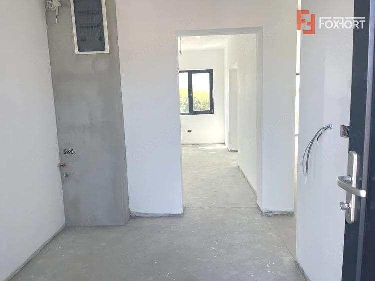 Casă cu 4 camere cu Teren 333 Mp în Urseni