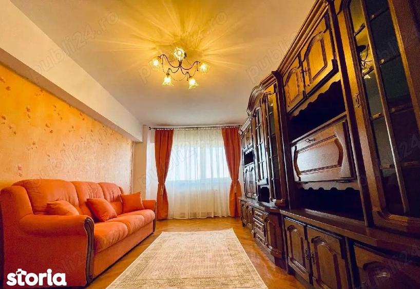 Apartament cu 3 camere decomandat în Centrul Civic