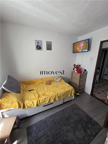 Apartament cu 3 camere decomandat în Micro 16