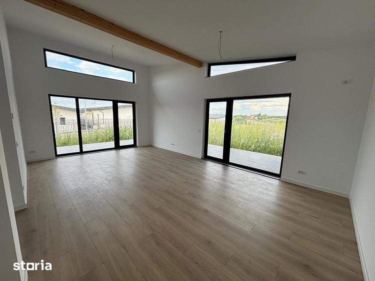 Casă cu 3 camere cu Teren 607 Mp în Berceni