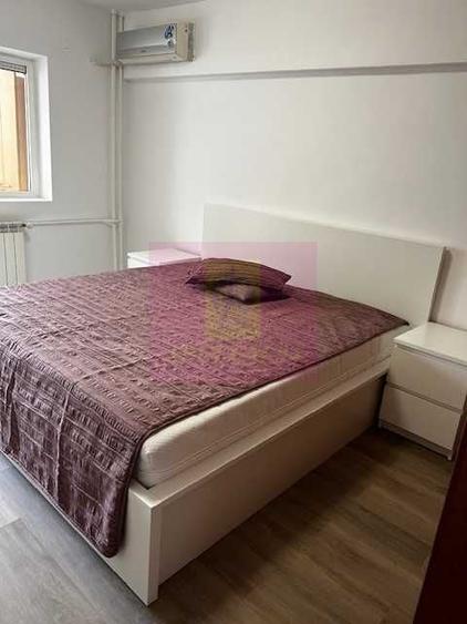 Apartament cu 3 camere decomandat în Unirii