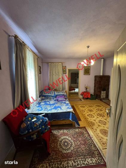 Casă cu Teren 4669 Mp în Boroșneu Mare