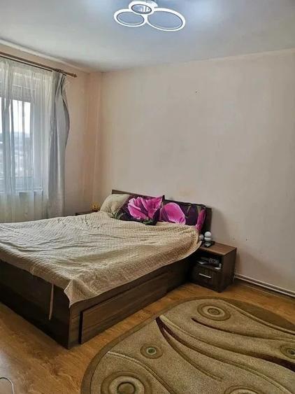 Apartament cu 3 camere decomandat în Unirii