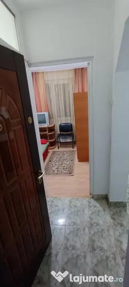 Garsonieră decomandată în Rogerius