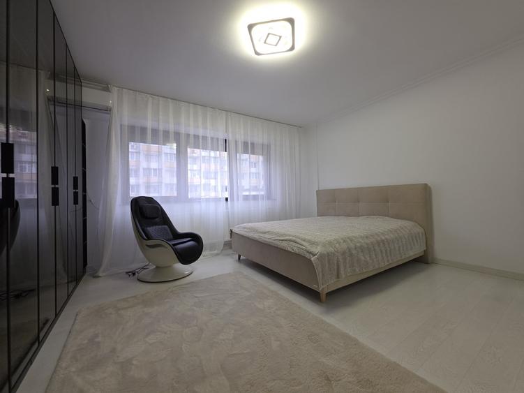 Apartament cu 4 camere semidecomandat, mobilat în Dorobanți