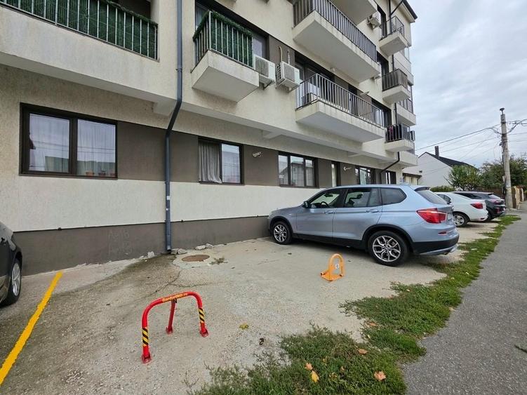 Apartament cu 2 camere în Păcii