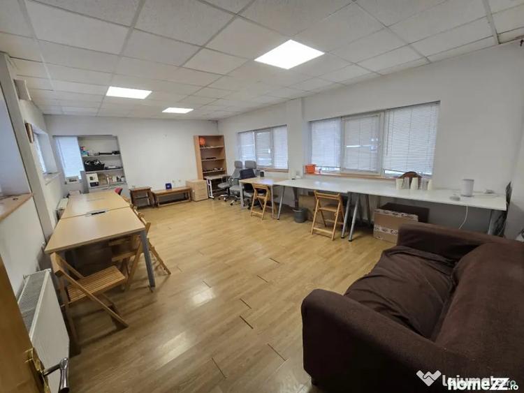 Casă cu 6 camere cu Teren 312 Mp în Eroii Revoluției