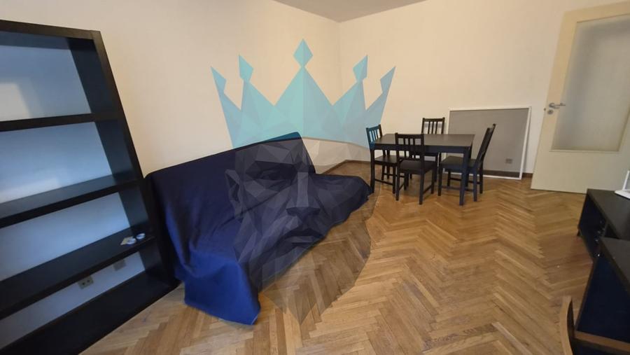 Apartament cu 3 camere decomandat, mobilat în P-ța Unirii