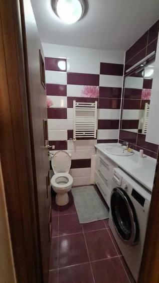 Apartament cu 2 camere semidecomandat, mobilat în 13 Septembrie