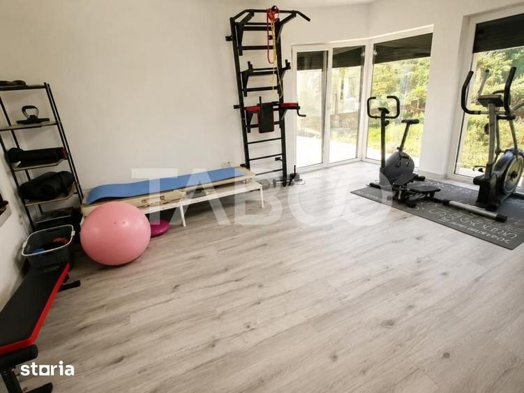 Spațiu comercial, de 40 mp, în Ștrand