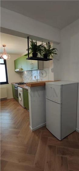 Apartament cu 2 camere semidecomandat, mobilat în Șagului