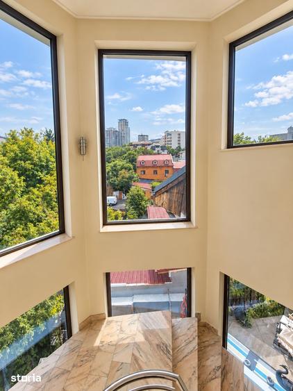 Casă cu Teren 269 Mp în Vitan