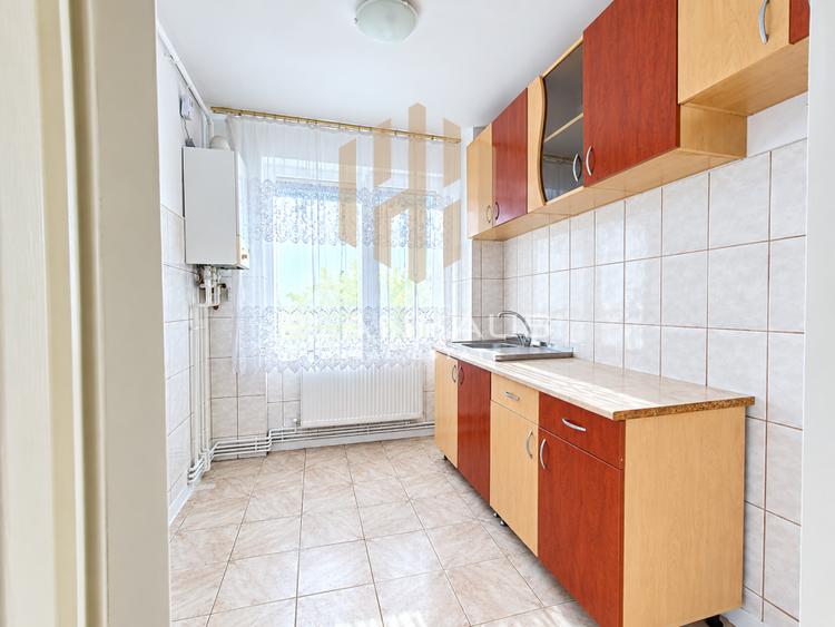 Apartament cu 2 camere semidecomandat, mobilat în Săsar