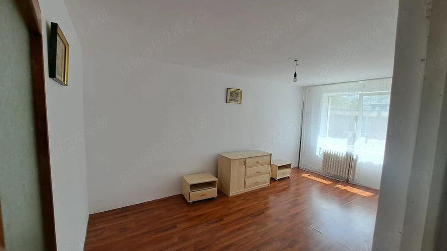 Direct proprietar 3 camere de inchiriat -Crangasi - 2