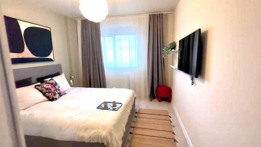 Apartament cu 2 camere decomandat în Titan