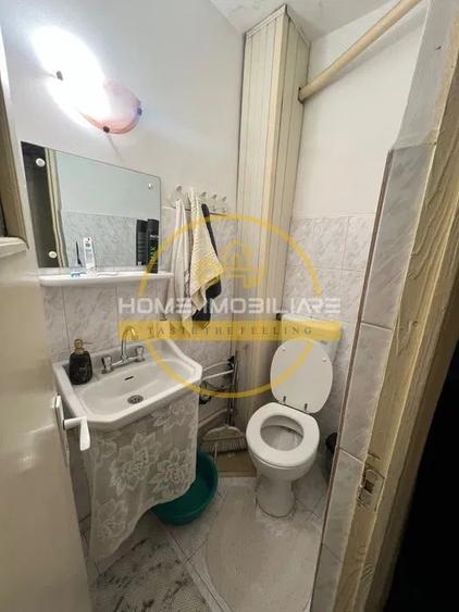 Apartament cu 3 camere decomandat, mobilat în Nicolina
