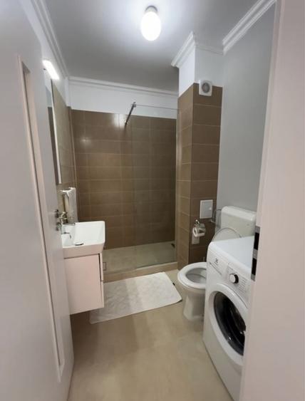 Inchiriez apartament 2 camere 50mp,Prima Onestilor,Bloc P7 - 7