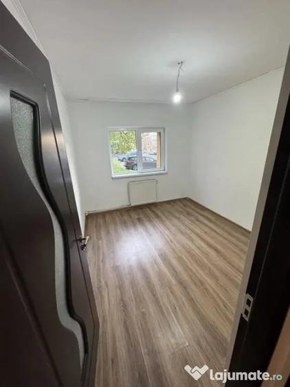Apartament cu 4 camere decomandat în Obcini