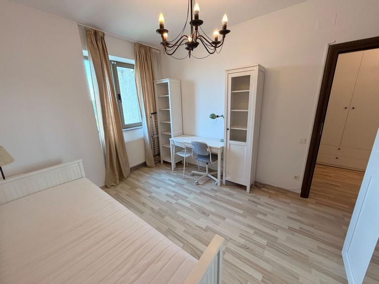 Apartament cu 3 camere semidecomandat, mobilat în Cotroceni