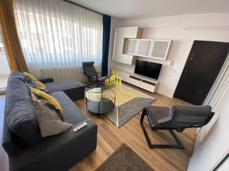 Apartament cu 2 camere semidecomandat, mobilat în Bună Ziua