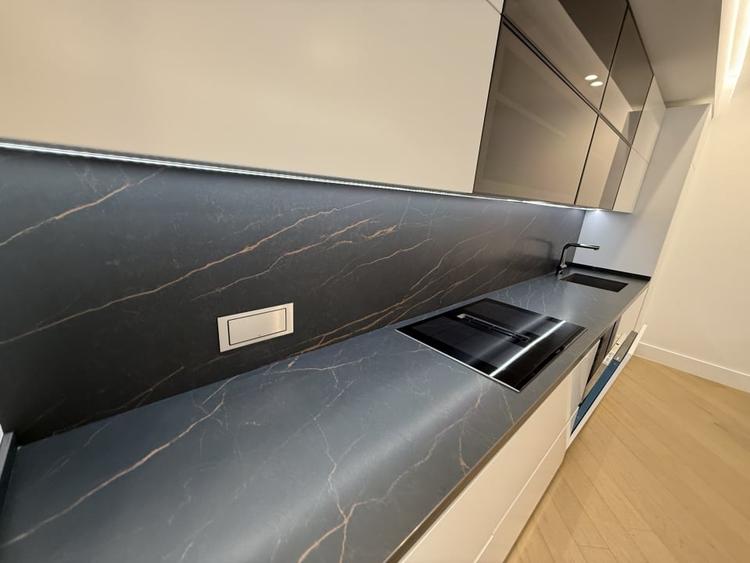 Apartament cu 3 camere decomandat, mobilat în Iancu Nicolae