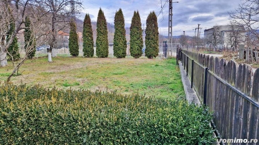 Casă cu 2 camere în Uric