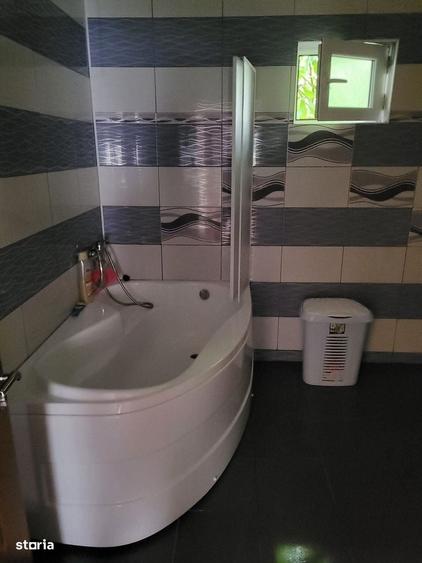 Casă cu 3 camere în Lumina