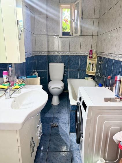 Casă individuală cu 6 camere cu Canalizare în Lunei
