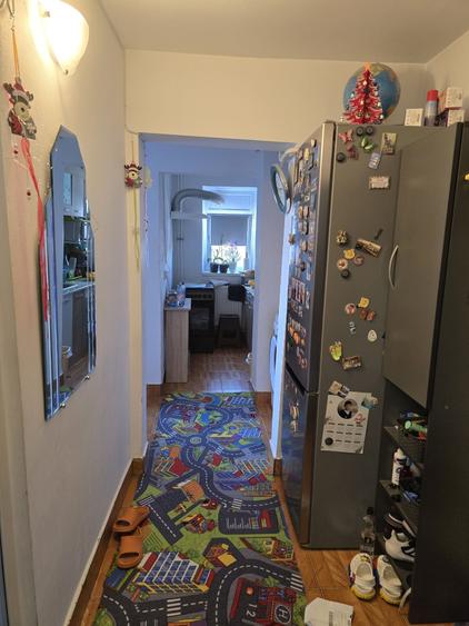 Apartament cu 3 camere decomandat în Ostroveni