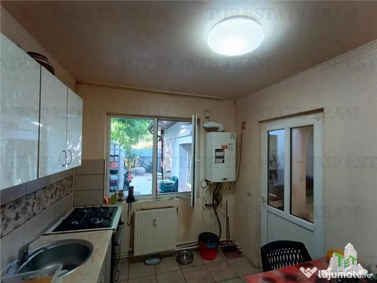 Casă cu 3 camere cu Teren 120 Mp în Rahova