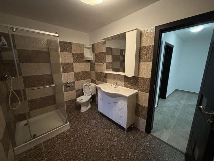 Casă cu 3 camere în Gălbinași